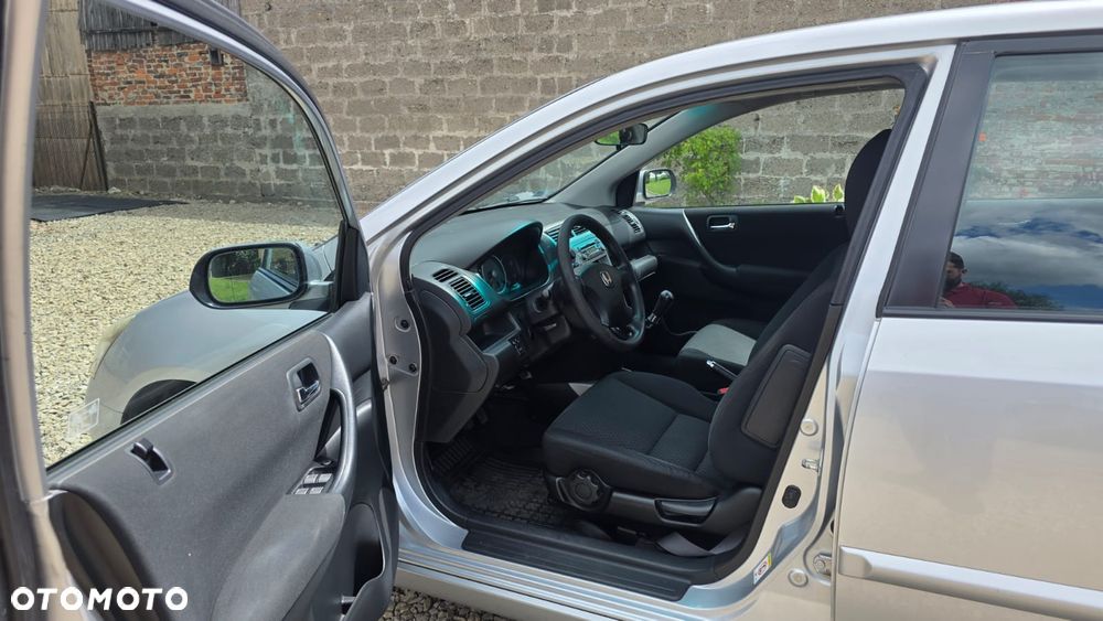 Honda Civic 1.6i ES - 22