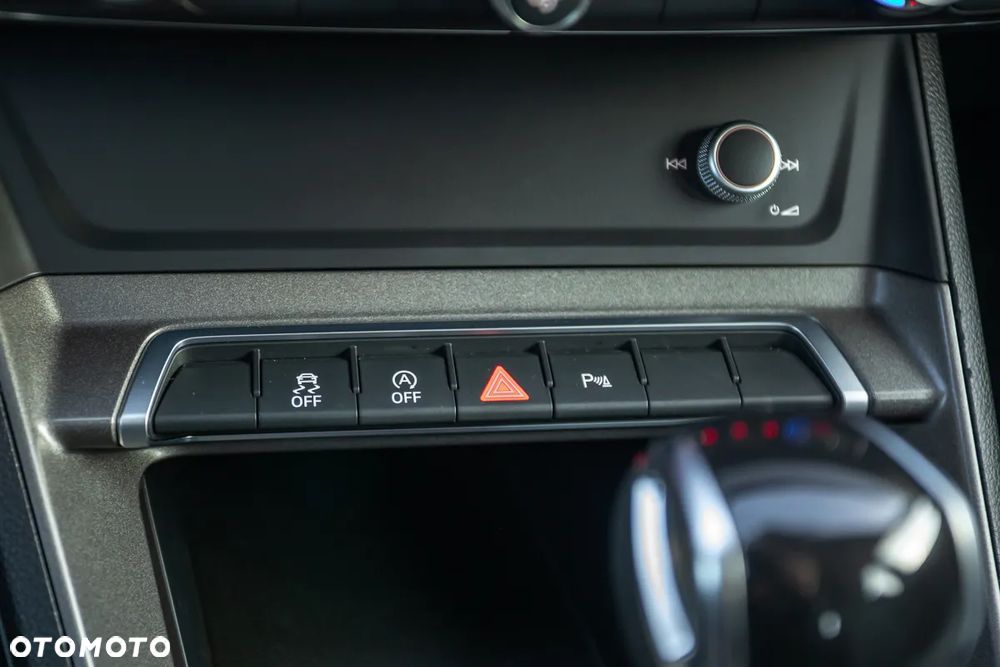 Audi Q3 35 TFSI S tronic - 25