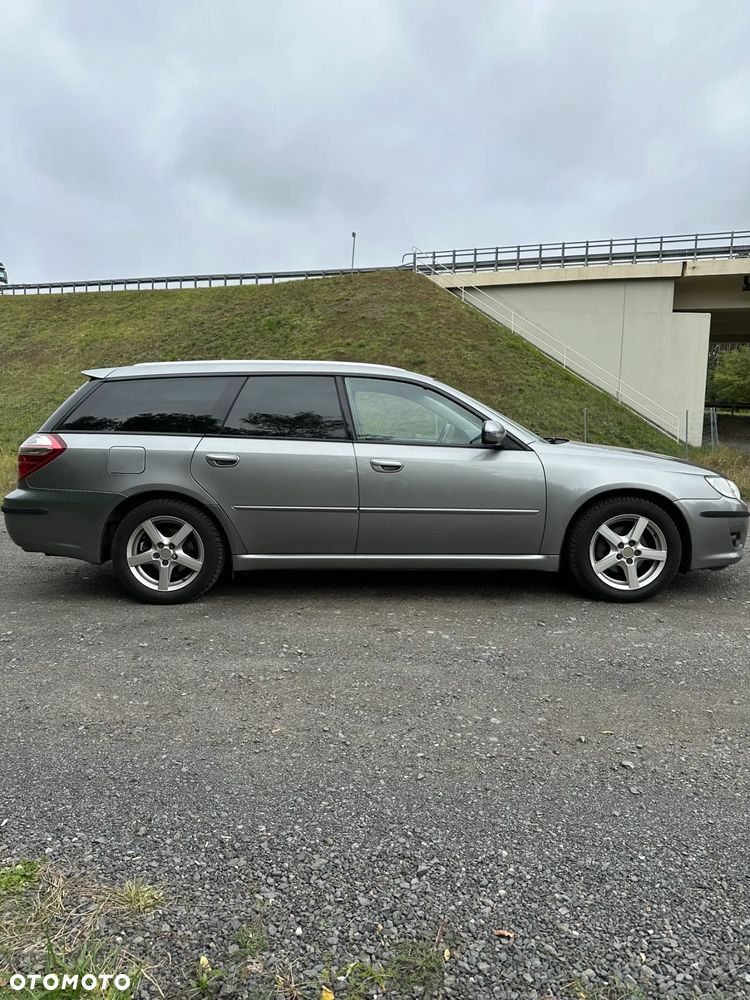 Subaru Legacy - 4
