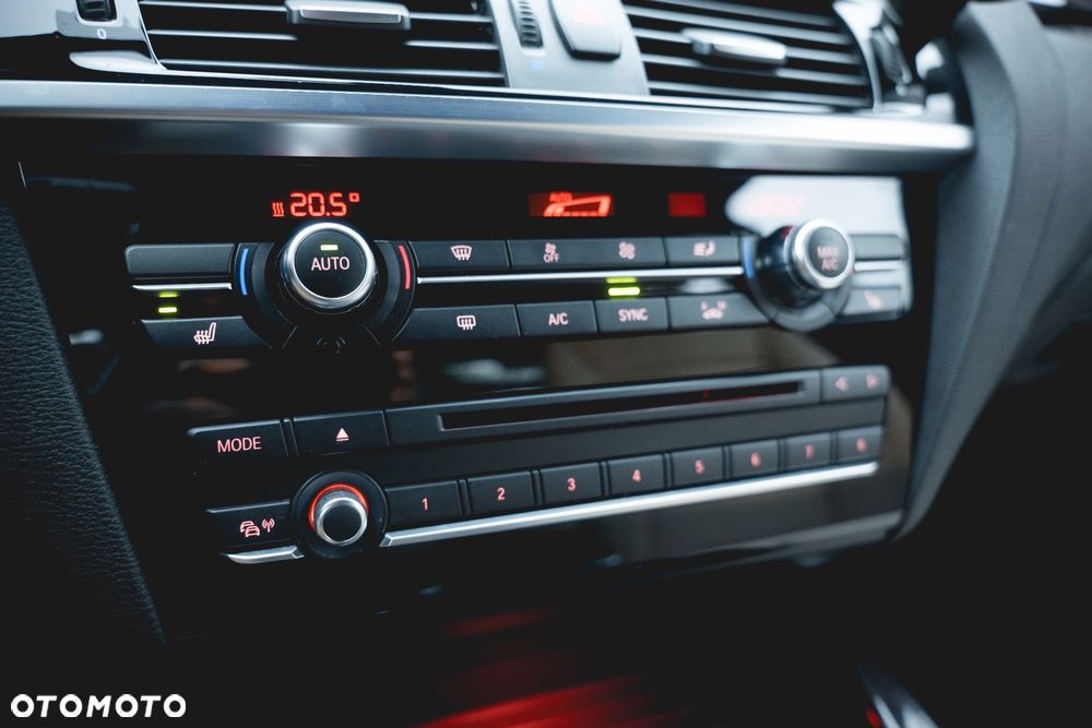 BMW X3 xDrive28i xLine - 24