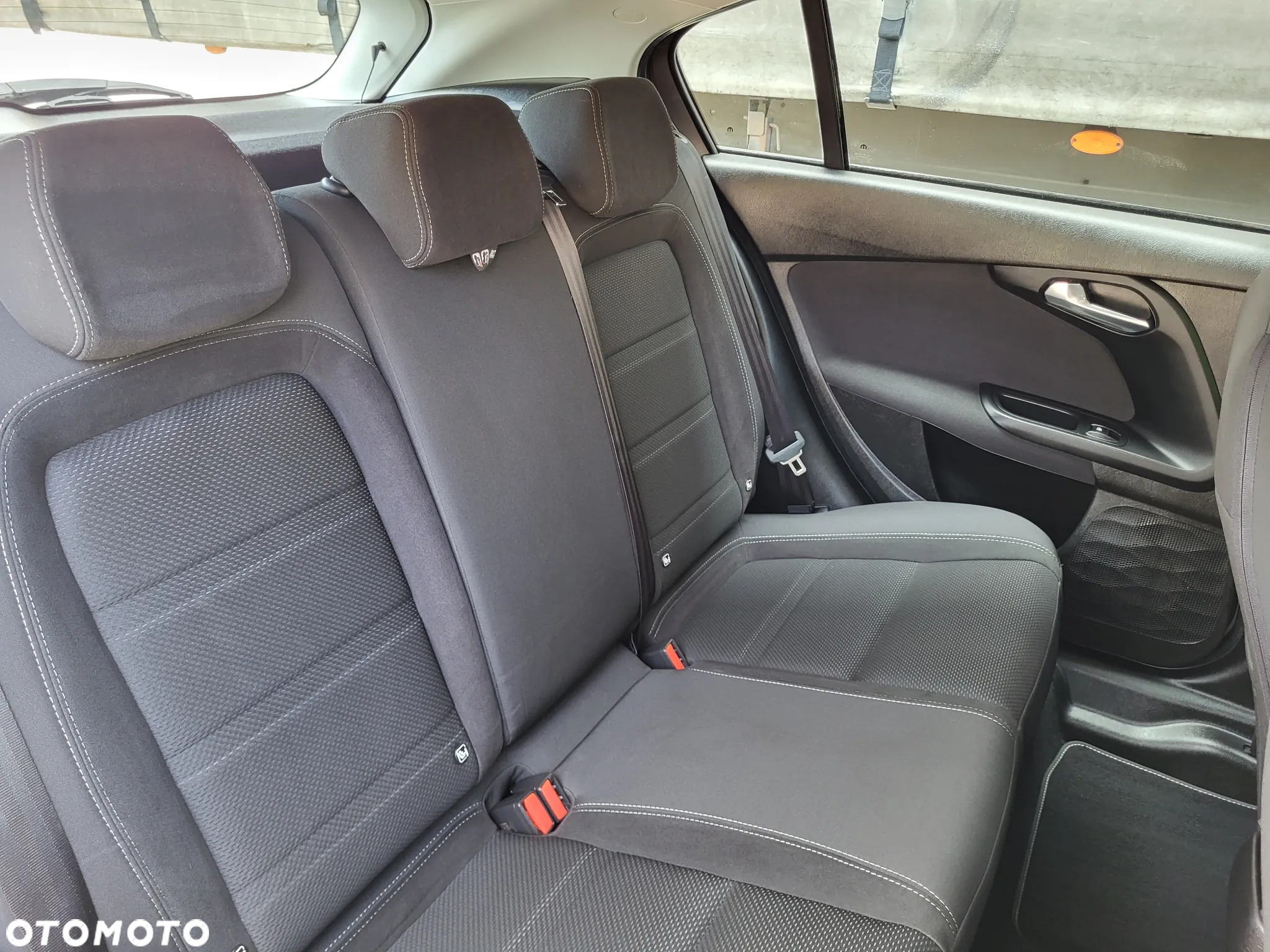 Fiat Tipo 1.4 T-Jet 16v Lounge - 28