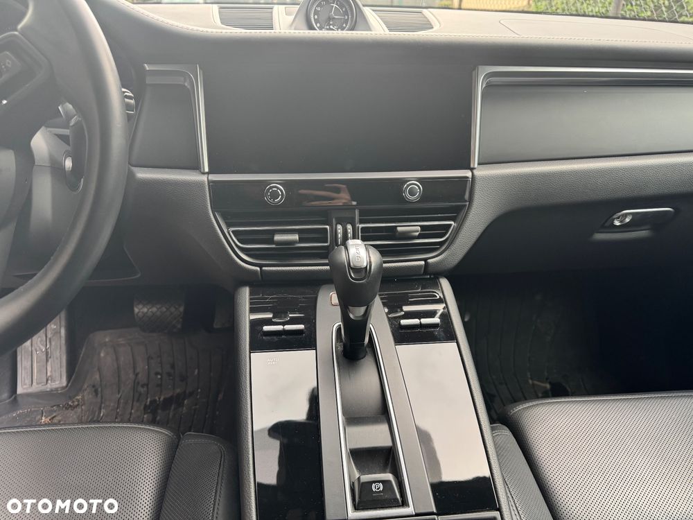 Porsche Macan Standard - 7