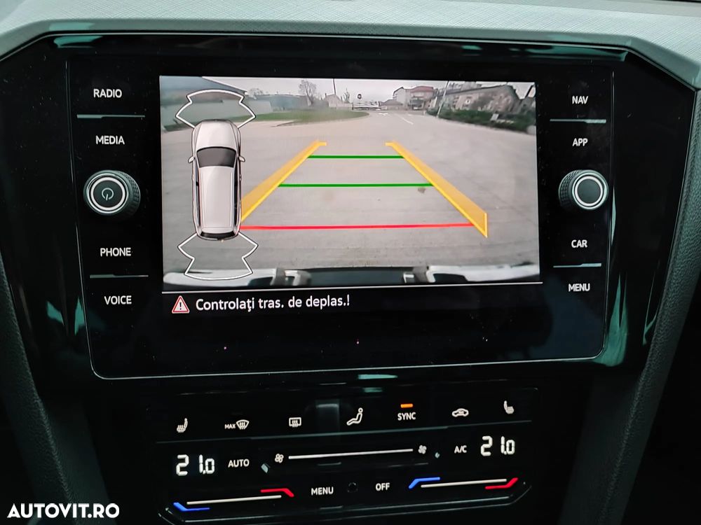 Volkswagen Passat Variant 2.0 TDI SCR DSG Business - 12