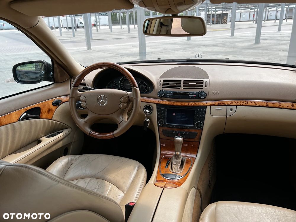 Mercedes-Benz Klasa E 320 CDI Elegance - 15