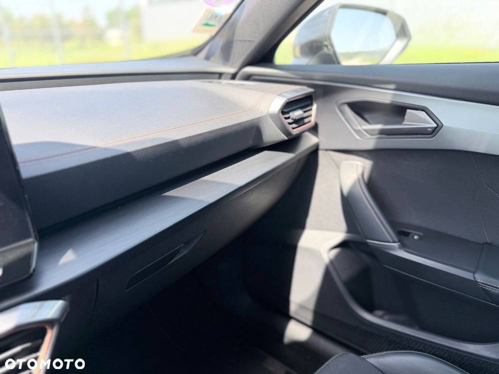 Cupra Formentor 1.4 e-Hybrid DSG - 13