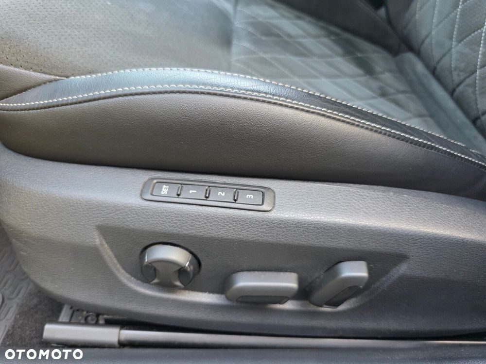 Skoda Superb 2.0 TSI 4x4 Sportline DSG - 25