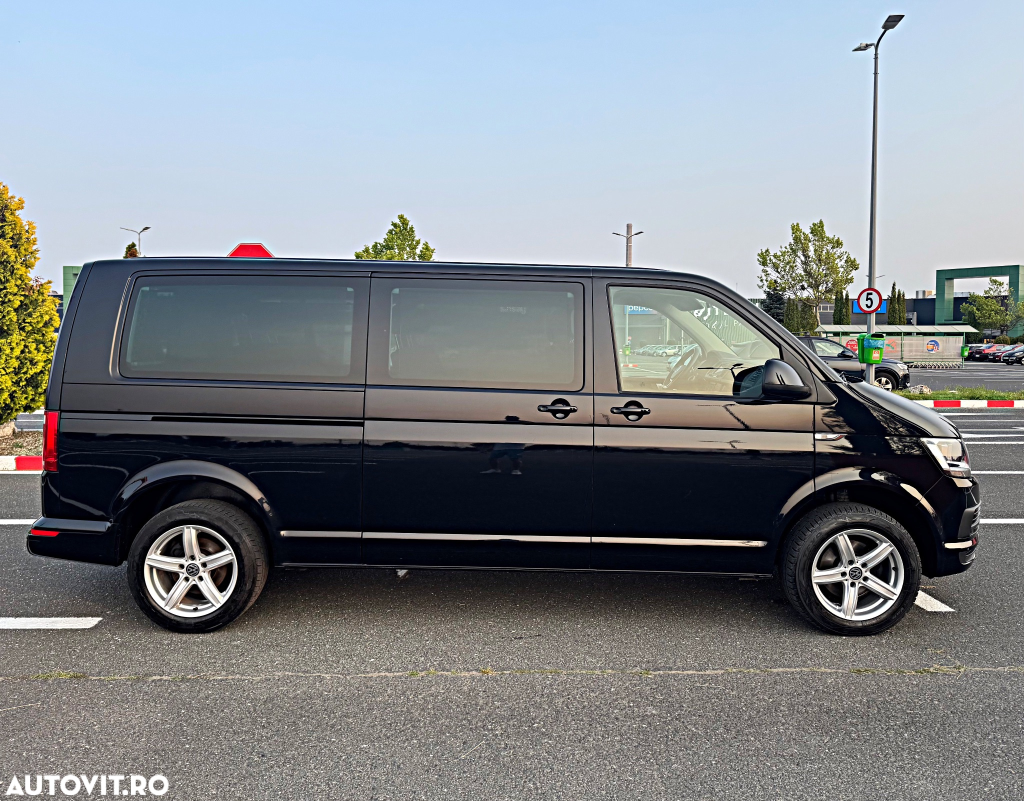 Volkswagen Caravelle T6 2.0 TDI KR Comfortline DSG - 10