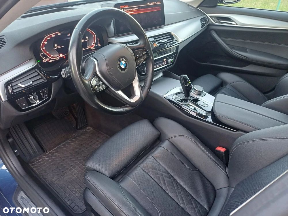 BMW Seria 5 520d M Sport Edition - 24