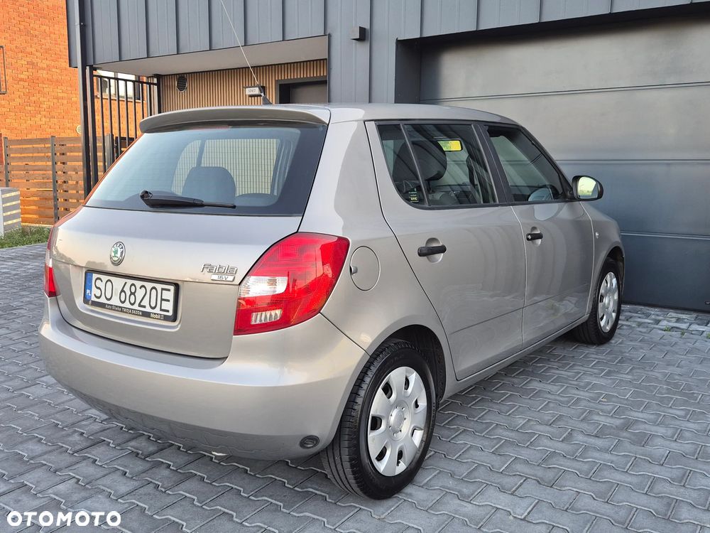 Skoda Fabia 1.4 16V Elegance Plus - 24