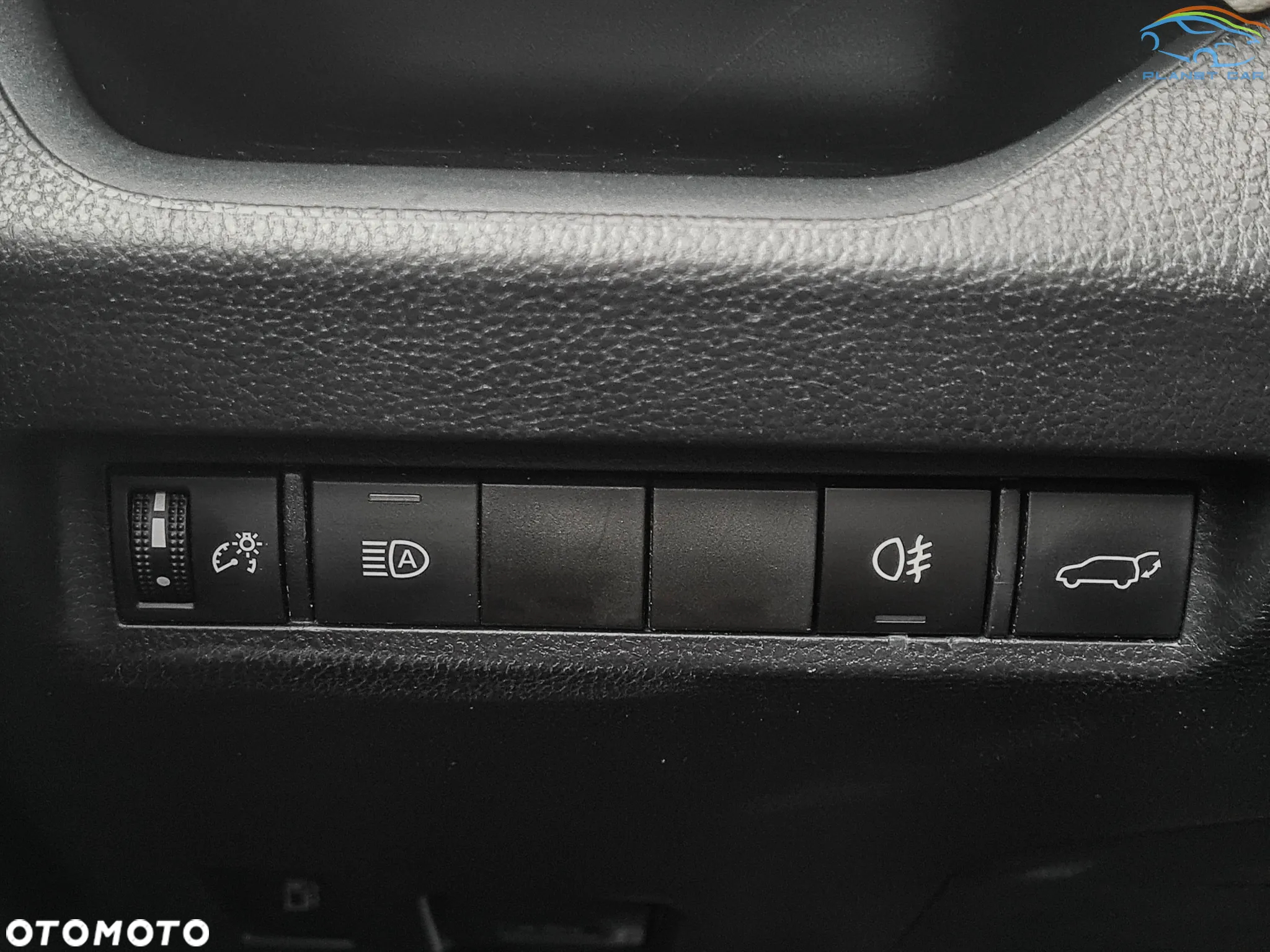 Toyota RAV4 2.5 4x4 Hybrid Black Edition - 27