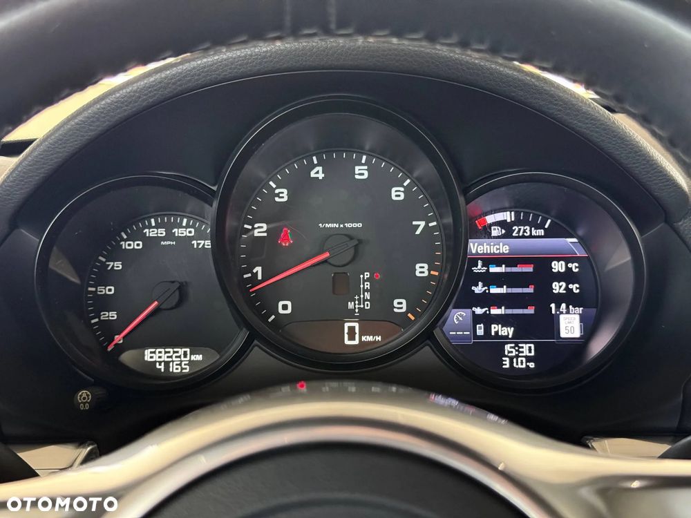 Porsche Cayman PDK - 28