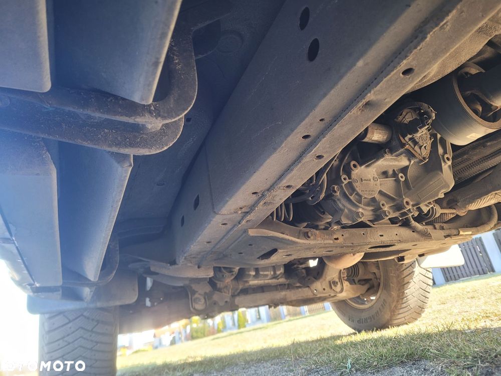 Ford Ranger XLT - 13