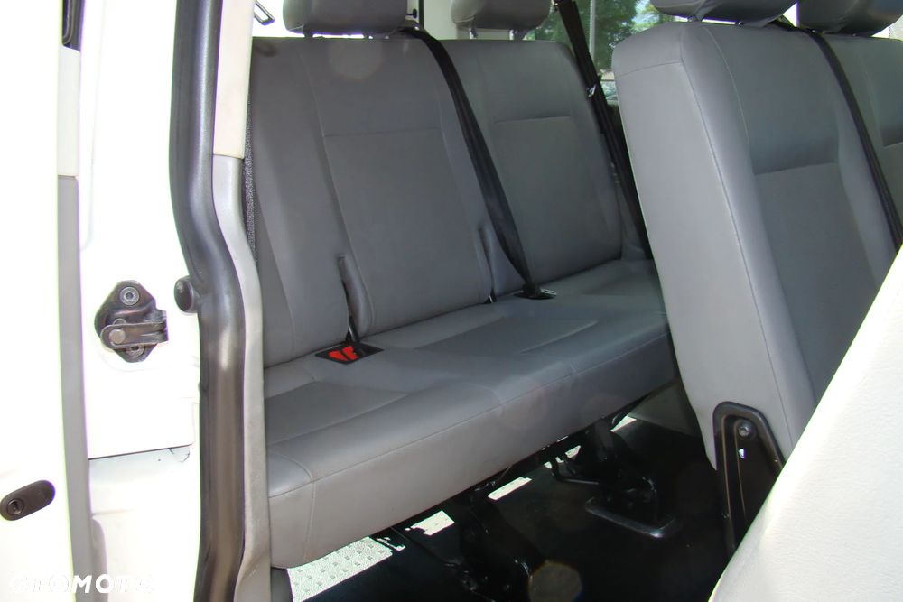 Volkswagen Caravelle L1 - 11
