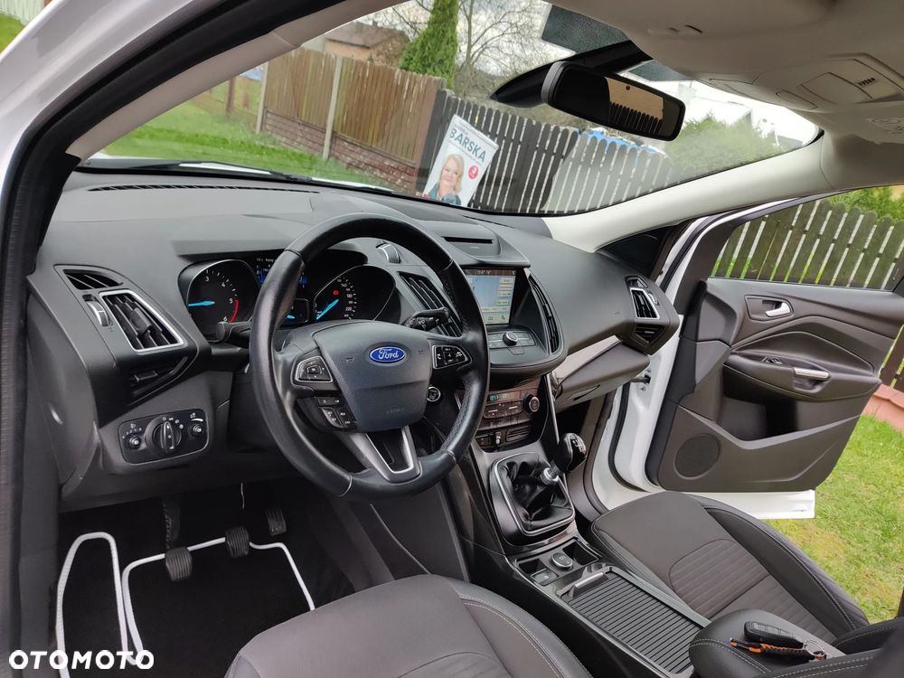 Ford Kuga 2.0 TDCi AWD Titanium - 24