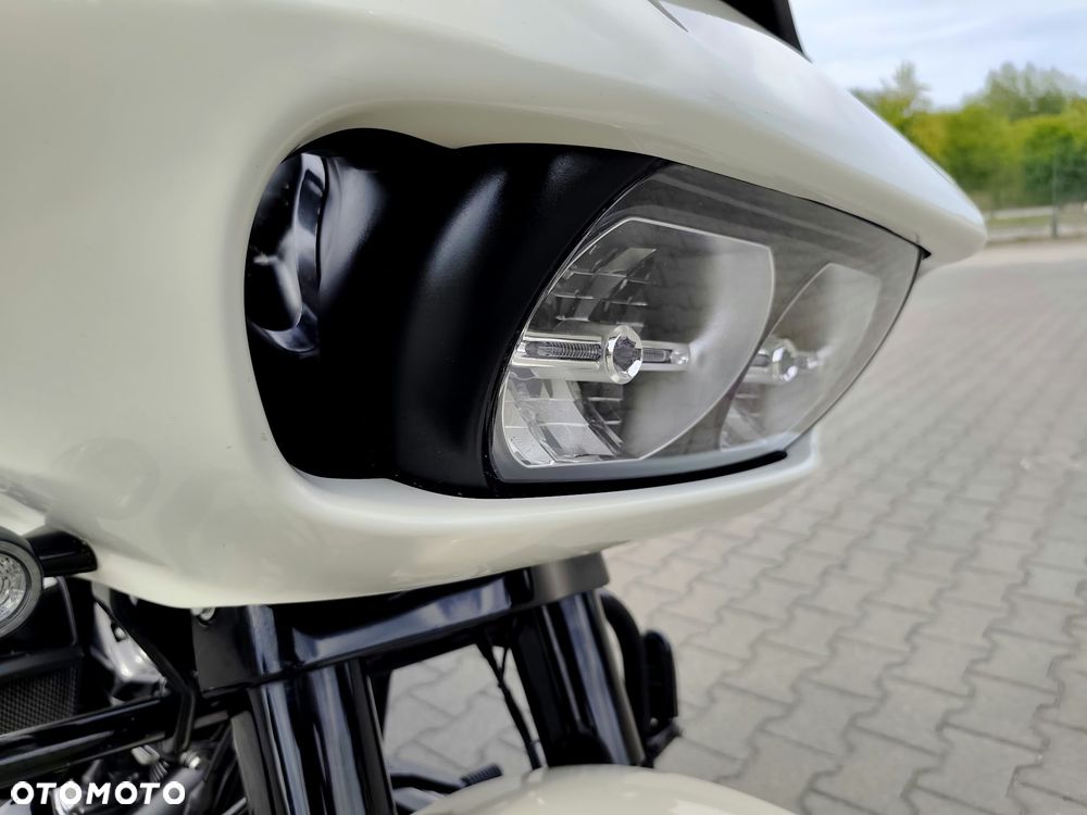 Harley-Davidson Touring Road Glide - 5