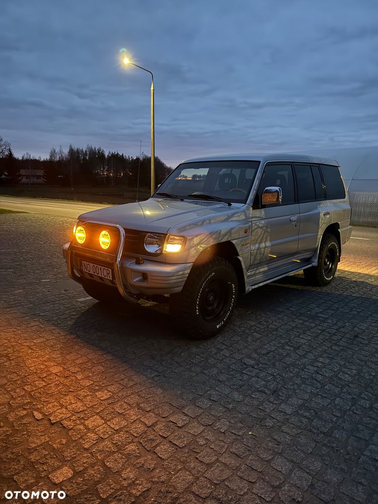 Mitsubishi Pajero 3.5 GLS - 16
