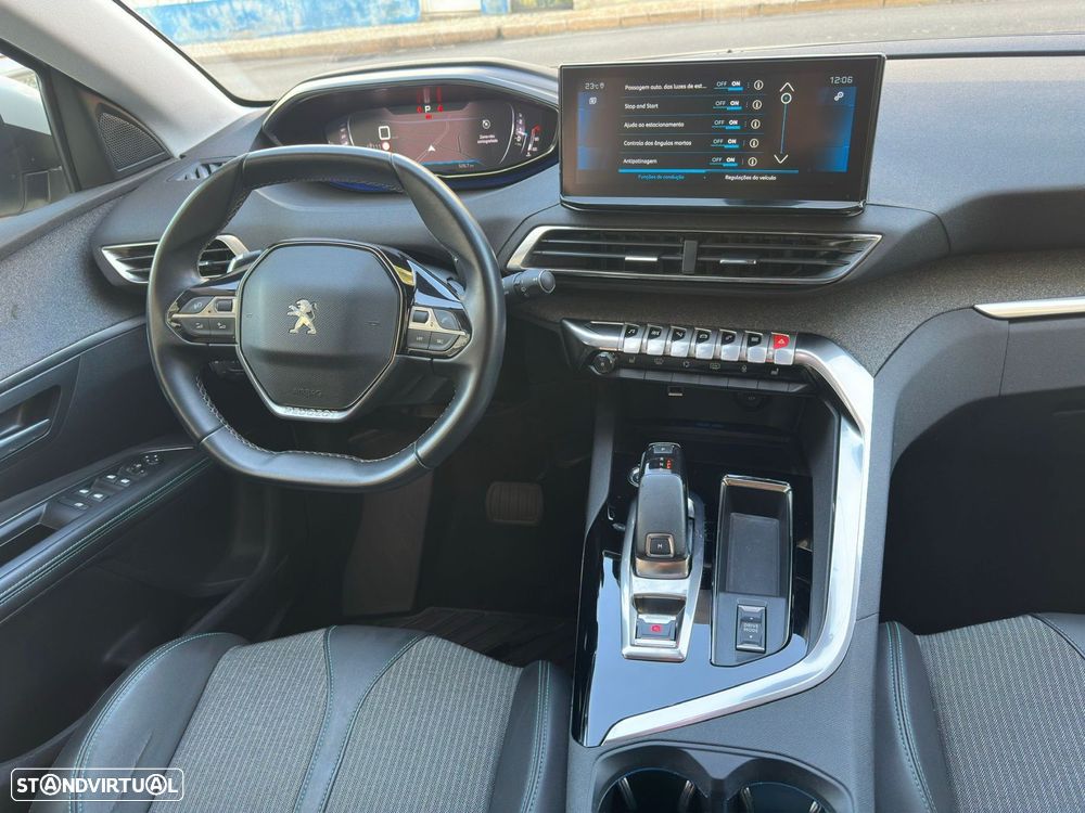 Peugeot 5008 1.2 PureTech Allure Pack EAT8 - 7