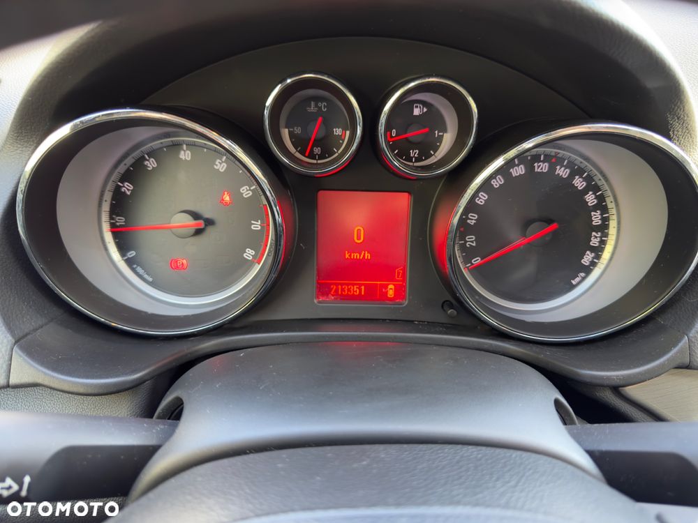 Opel Insignia 1.8 - 7