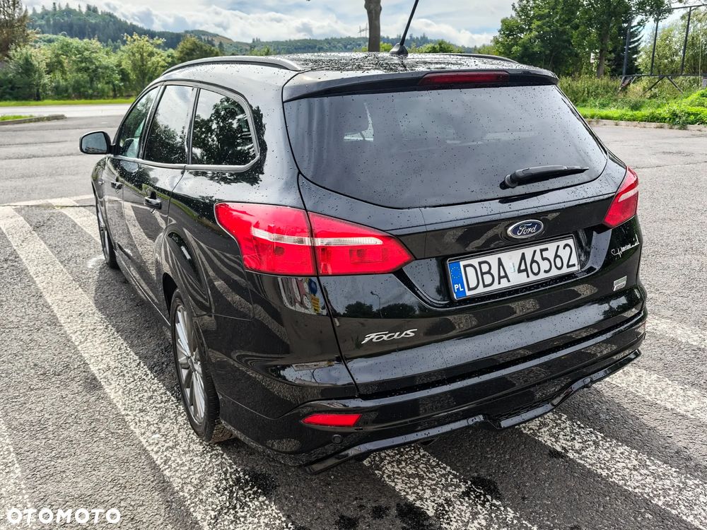 Ford Focus 1.0 EcoBoost Start-Stopp-System ST-LINE - 28