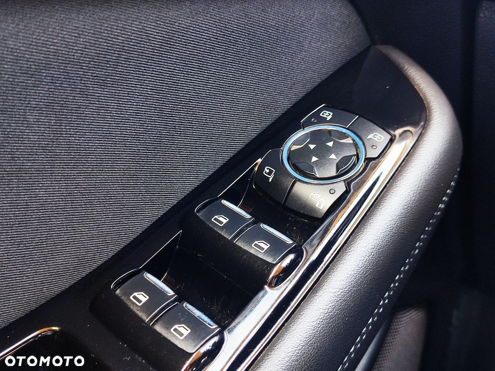 Ford S-Max 2.0 TDCi Titanium - 21