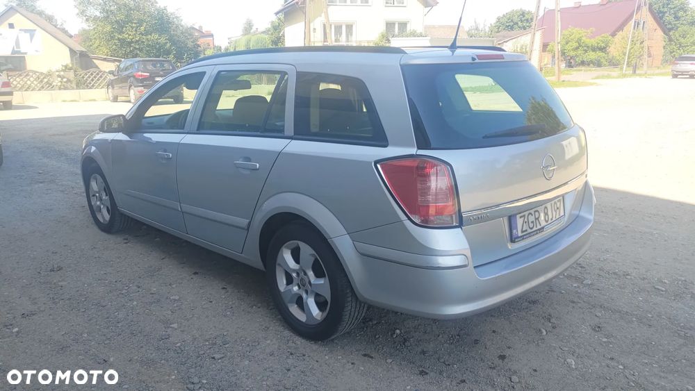 Opel Astra 1.8 Enjoy - 28