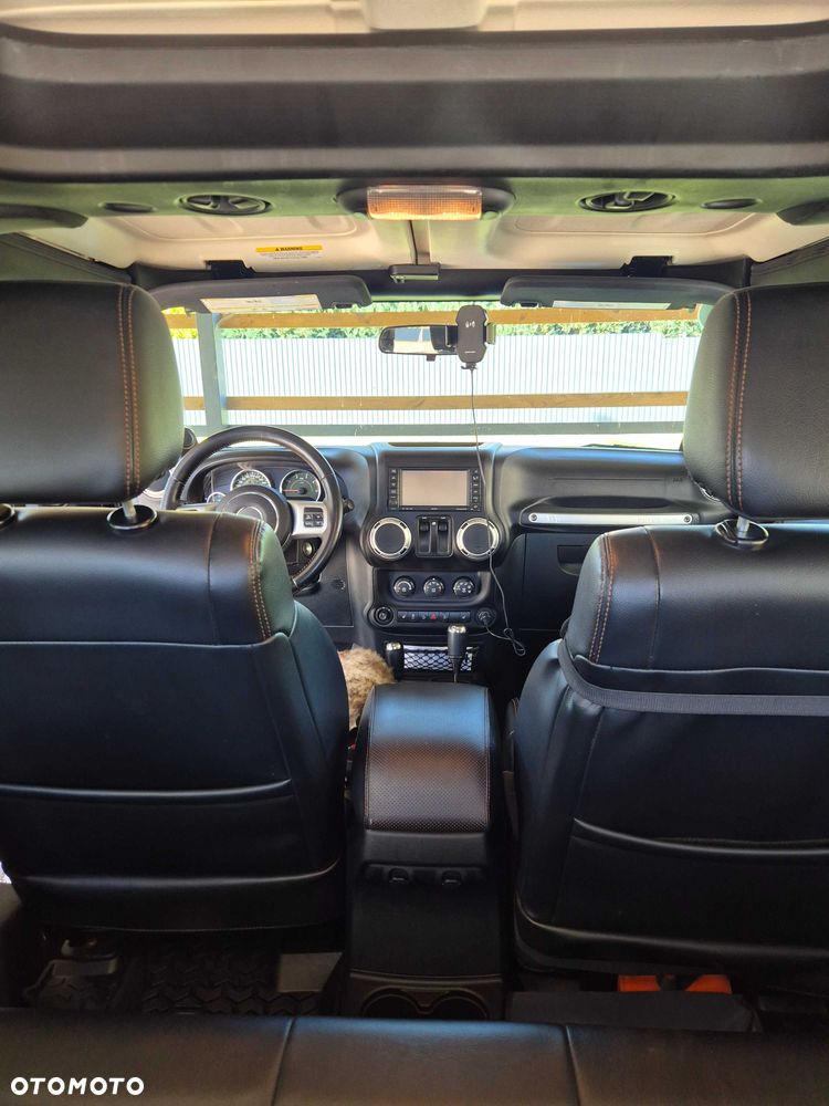 Jeep Wrangler - 6