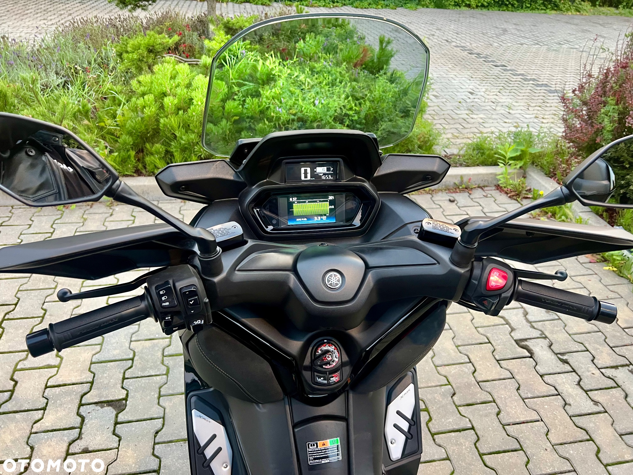 Yamaha X-max - 13