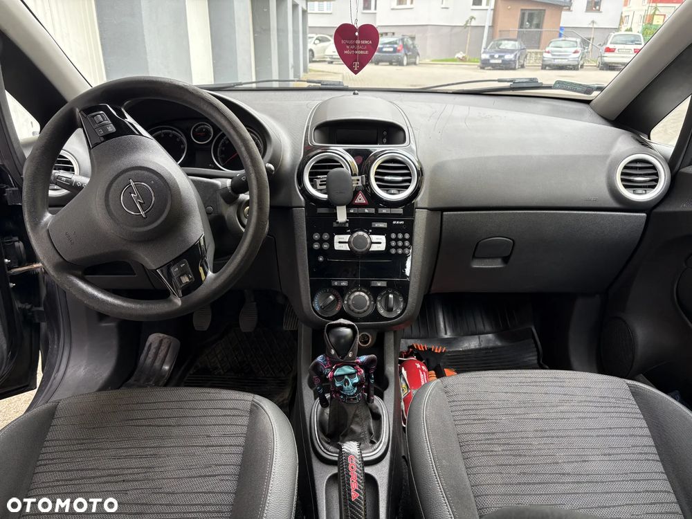 Opel Corsa - 9