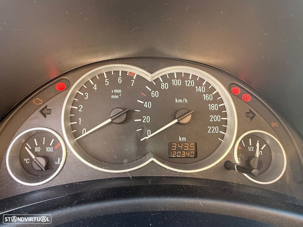 Opel Corsa 1.2 16V Confort - 4