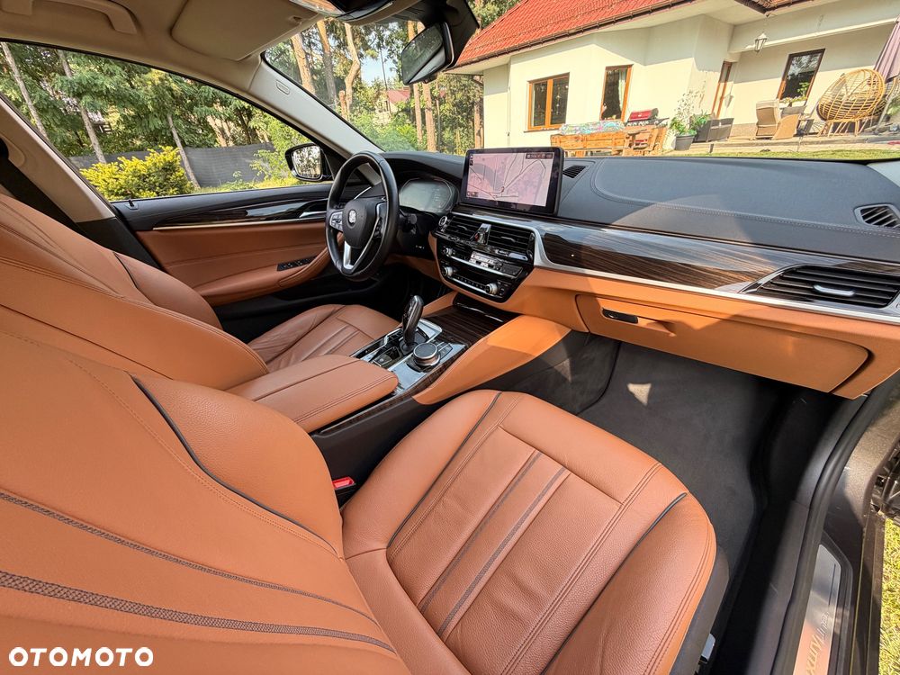 BMW Seria 5 520d Luxury Line - 6