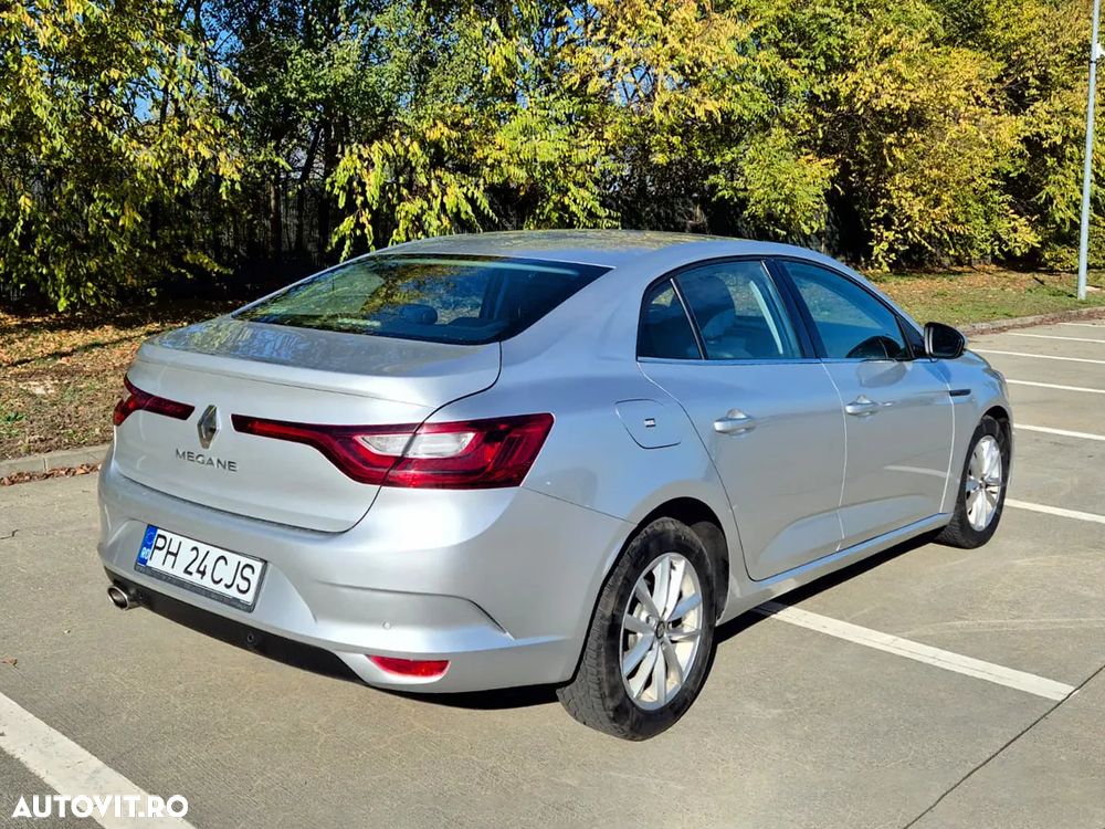 Renault Megane Blue dCi EDC Zen - 11