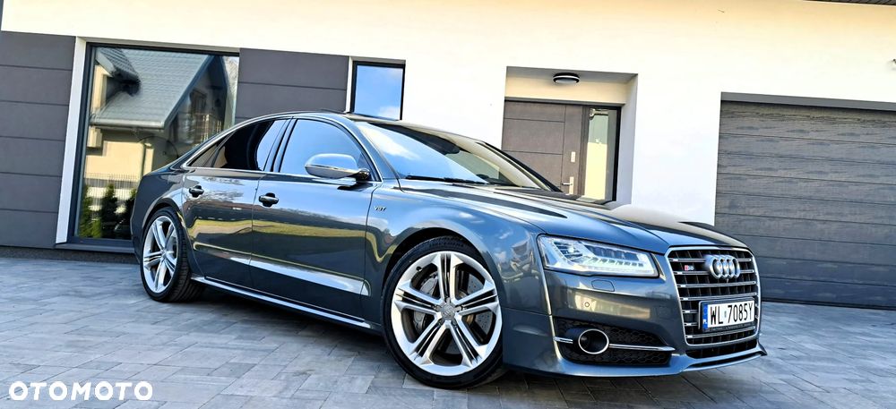 Audi S8 - 31