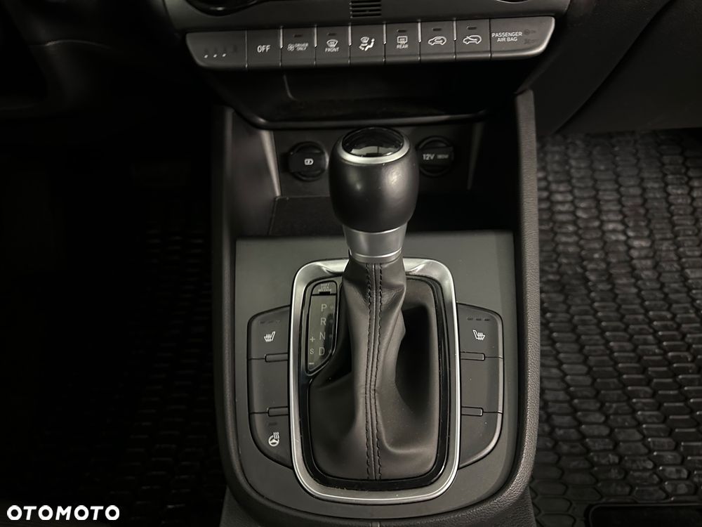 Hyundai Kona 1.6 GDI Hybrid Executive DCT - 19
