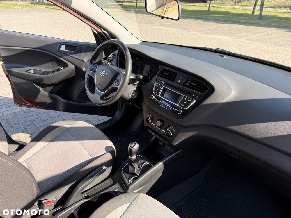 Hyundai i20 1.2 YES - 4
