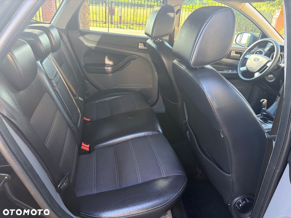 Ford Focus 1.8 Titanium - 31