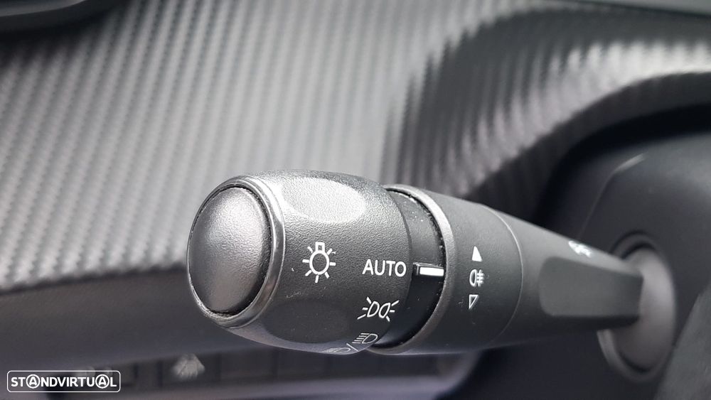 Peugeot 2008 1.2 PureTech Active Pack - 33