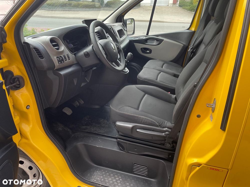 Renault Trafic - 18
