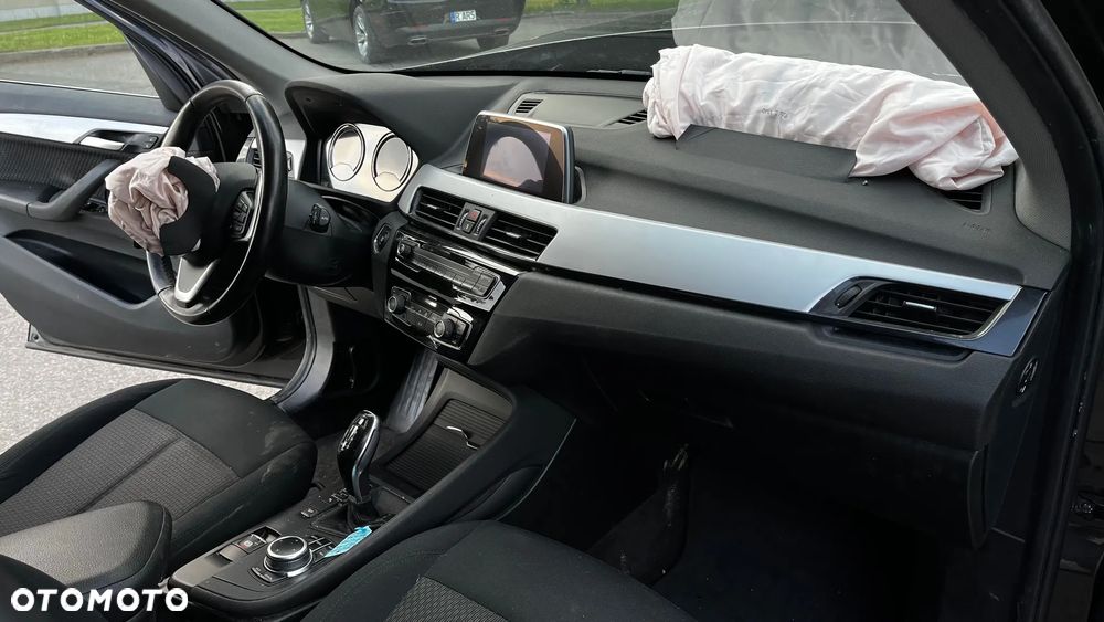 BMW X1 xDrive20d Advantage sport - 11