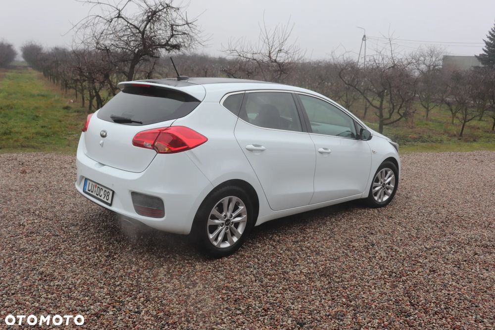 Kia Ceed 1.6 GDI Spirit - 25