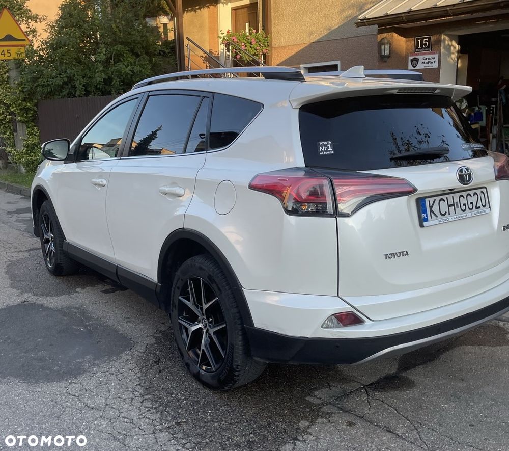 Toyota RAV4 2.0 D-4D Style 4x2 - 6