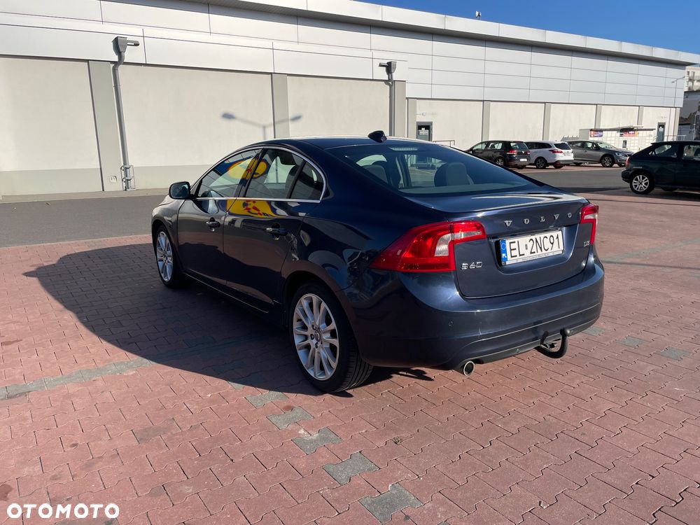 Volvo S60 2014 photo 3