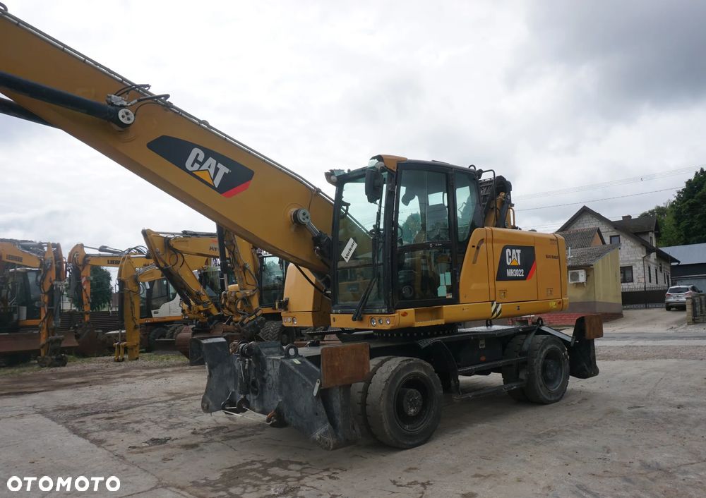 Caterpillar CAT MH 3022 - 2