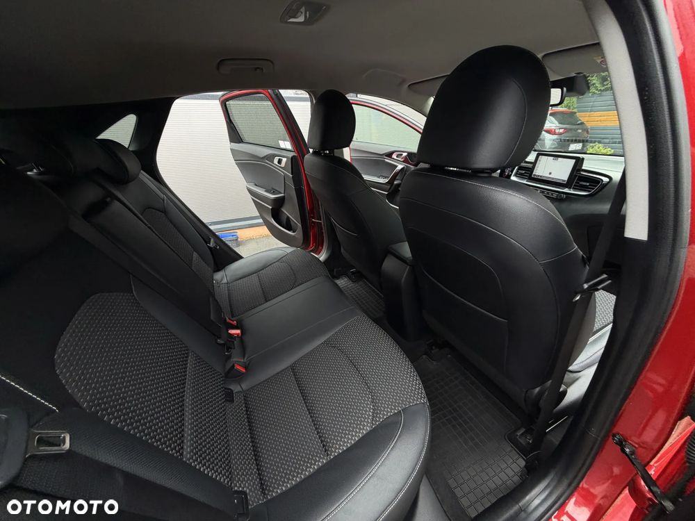 Kia Ceed - 17
