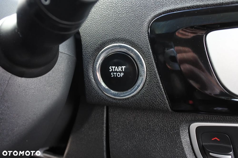 Renault Scenic ENERGY TCe 130 BOSE EDITION - 19