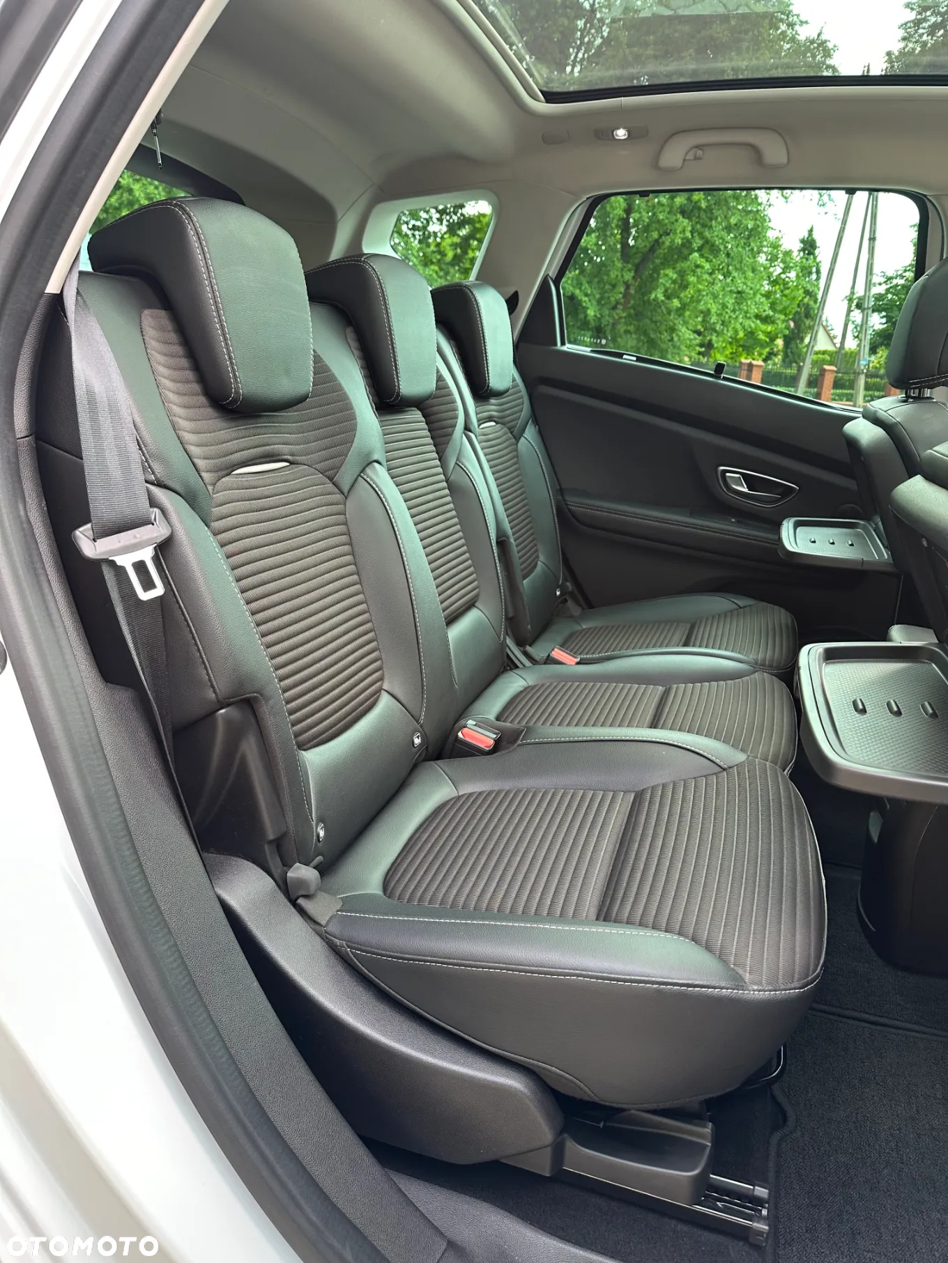 Renault Scenic 1.6 dCi Bose EDC - 37