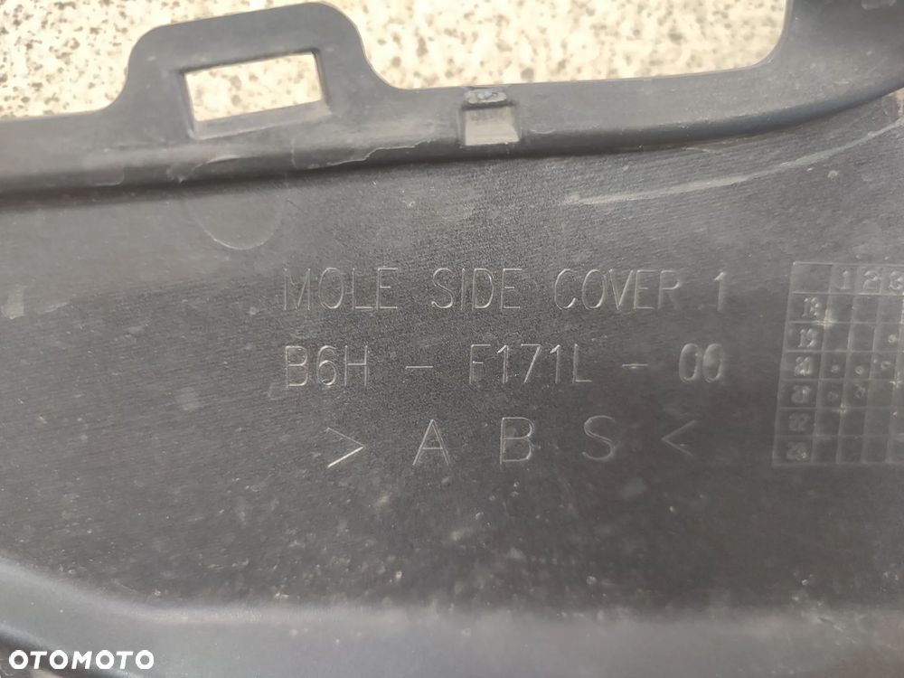 Owiewka, osłona, bok, boczek, pług, płoza SYamaha N-MAX 125 NMAX 125 - 13