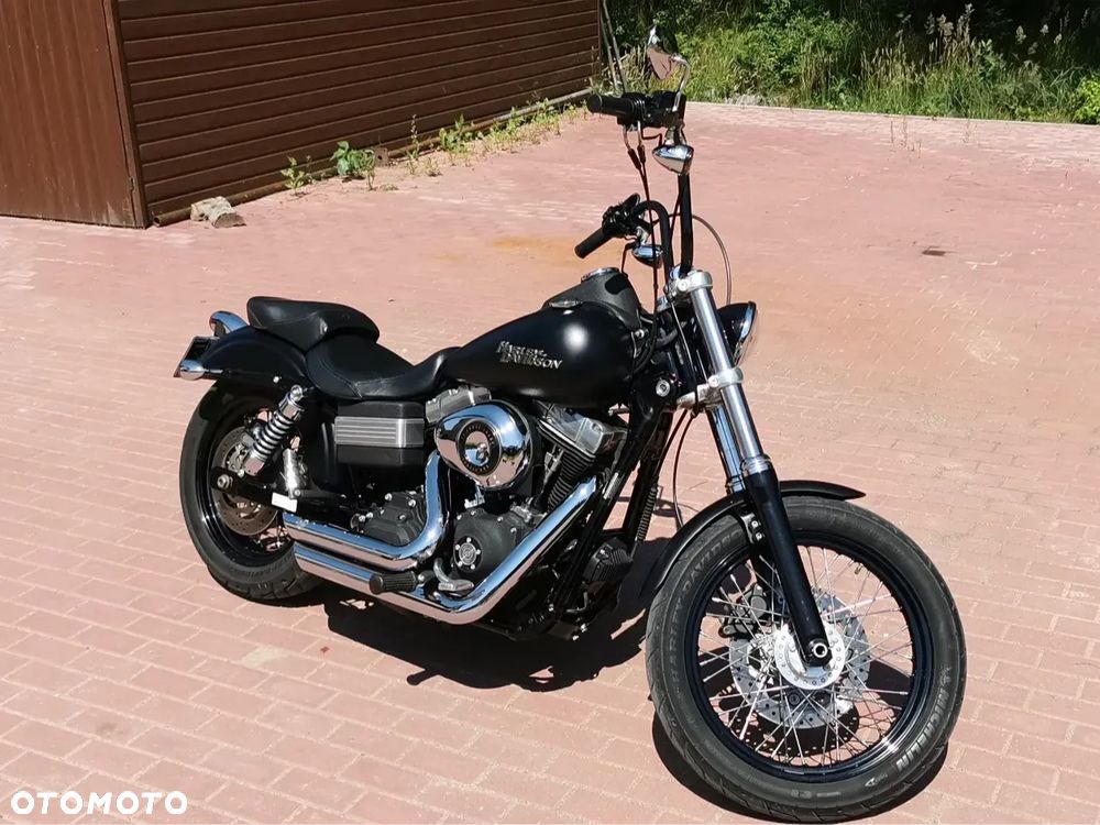 Harley-Davidson Dyna Street Bob - 1