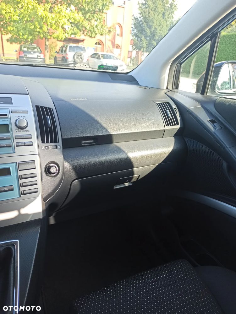 Toyota Corolla Verso 1.8 Sol - 10