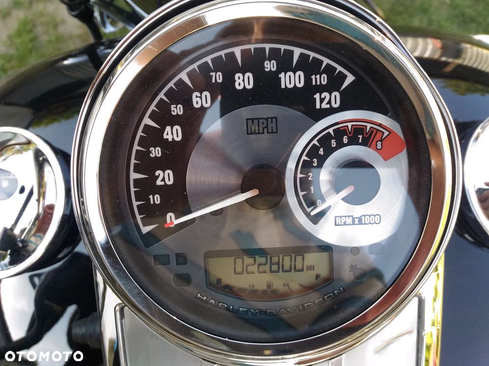 Harley-Davidson Touring Road King - 10