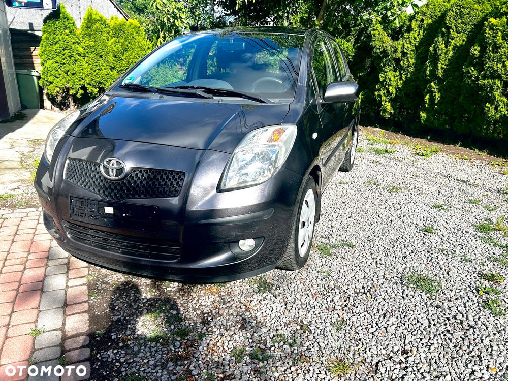 Toyota Yaris 1.3 VVT-i Executive - 5
